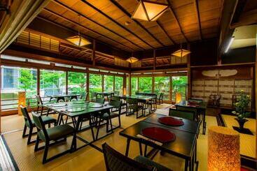 ホテル Shiragiku
