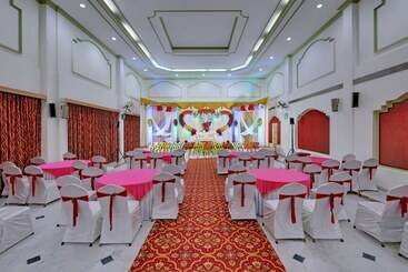 Srm Hotel Trichy