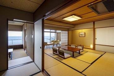 هتل Urashima