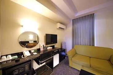 هتل Urbain Hiroshima Executive
