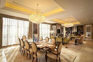 هتل Wanda Realm Langfang