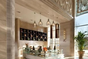 هتل Wanda Realm Langfang