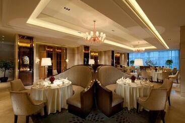 هتل Wanda Realm Langfang