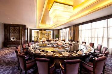 هتل Wanda Realm Langfang