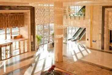 هتل Wanda Realm Langfang