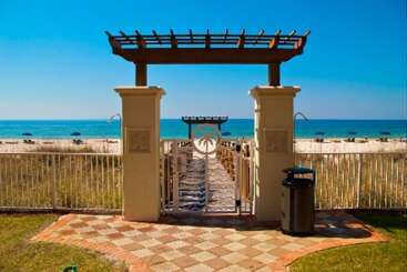 Shores Of Panama By Emerald View Resorts
