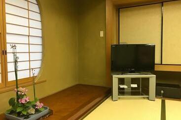 تختخواب و صبحانه Kotonoyado Musashino