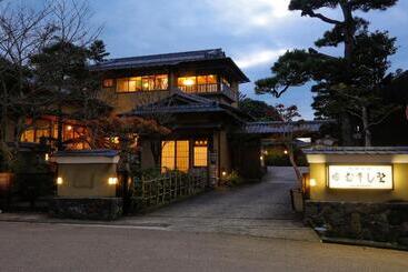 تختخواب و صبحانه Kotonoyado Musashino