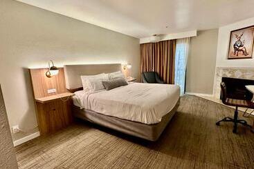 Chateau Big Bear Boutique Hotel, Bw Signature Collection