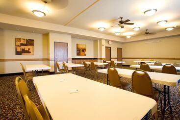 Holiday Inn Express Hotel And Suites Kingsville, An Ihg