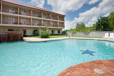 Holiday Inn Express Hotel & Suites Kerrville By Ihg
