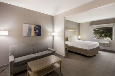 Best Western Plus Killeen/fort Cavazos Hotel & Suites