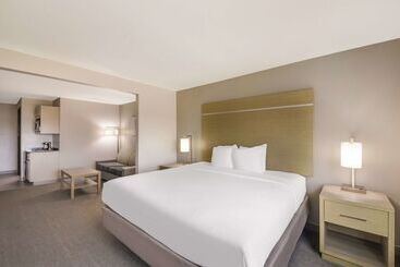 Best Western Plus Killeen/fort Cavazos Hotel & Suites