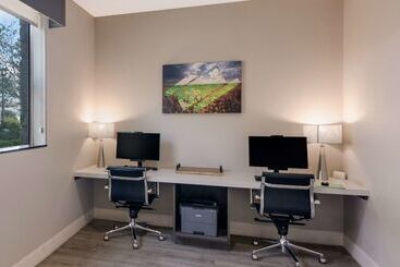 Best Western Plus Killeen/fort Cavazos Hotel & Suites