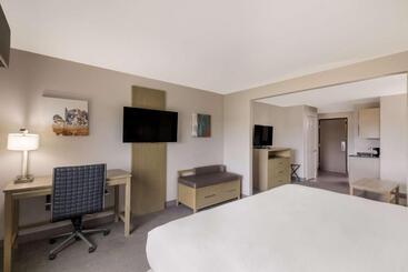 Best Western Plus Killeen/fort Cavazos Hotel & Suites