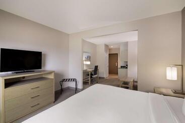 Best Western Plus Killeen/fort Cavazos Hotel & Suites
