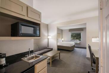Best Western Plus Killeen/fort Cavazos Hotel & Suites