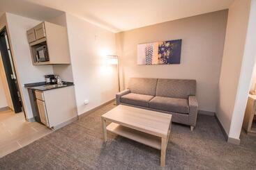Best Western Plus Killeen/fort Cavazos Hotel & Suites