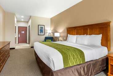هتل Comfort Inn & Suites Davenport Quad Cities