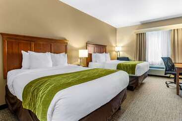 هتل Comfort Inn & Suites Davenport   Quad Cities