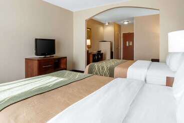 هتل Comfort Inn & Suites Norman Near University