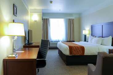 هتل Comfort Inn & Suites, Odessa I 20