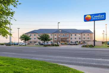 هتل Comfort Inn & Suites, Odessa I 20