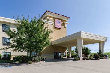 هتل Comfort Suites Salina South