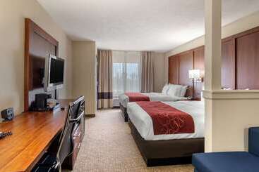 هتل Comfort Suites Speedway  Kansas City
