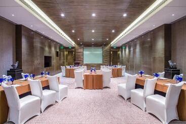 هتل Crowne Plaza Huangshan Yucheng, An Ihg