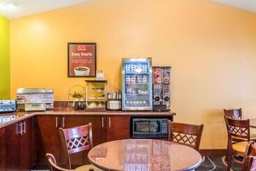 酒店 Econo Lodge Inn & Suites