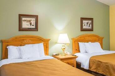 酒店 Econo Lodge Inn & Suites