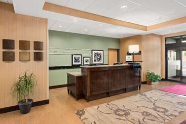 هتل Hampton Inn Spearfish
