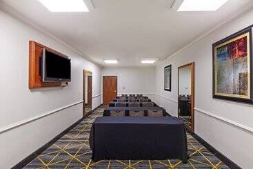 هتل Holiday Inn & Suites Mckinney   N Allen, An Ihg