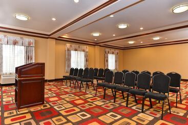 Holiday Inn Express Hotel & Suites Sherman Highway 75, An Ihg