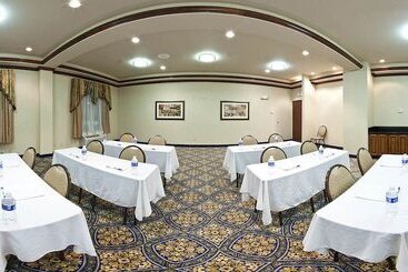 Holiday Inn Express Hotel & Suites Sherman Highway 75, An Ihg