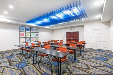 Holiday Inn Express Hotel & Suites Vidor South By Ihg