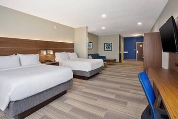 Holiday Inn Express Hotel And Suites Katy, An Ihg