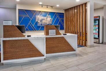 Holiday Inn Express Hotel And Suites Katy, An Ihg
