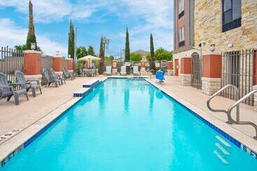 Holiday Inn Express Hotel And Suites Katy, An Ihg