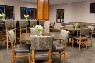 هتل Holiday Inn Express & Suites Cheney, An Ihg
