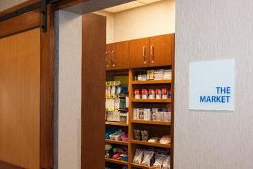 هتل Holiday Inn Express & Suites Cheney, An Ihg