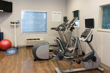 هتل Holiday Inn Express & Suites Cheney, An Ihg