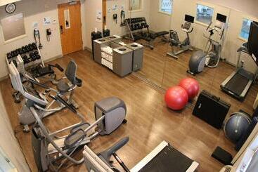 هتل Holiday Inn Express & Suites Cheney, An Ihg