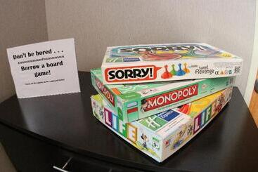 هتل Holiday Inn Express & Suites Cheney, An Ihg