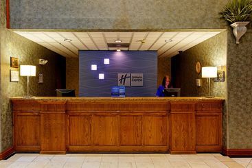 هتل Holiday Inn Express Tyler