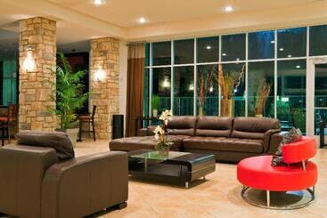 هتل Holiday Inn Temple   Belton, An Ihg
