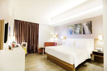 هتل Mercure Padang