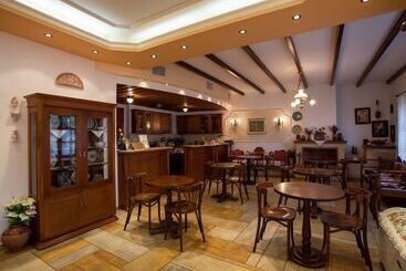 هتل Petrino Guesthouse