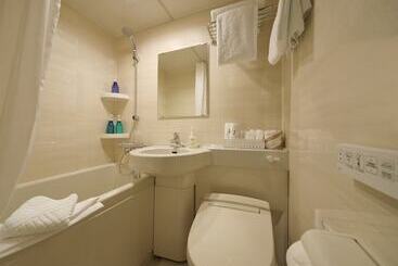 Отель Red Roof Inn Kamata / Haneda Tokyo
